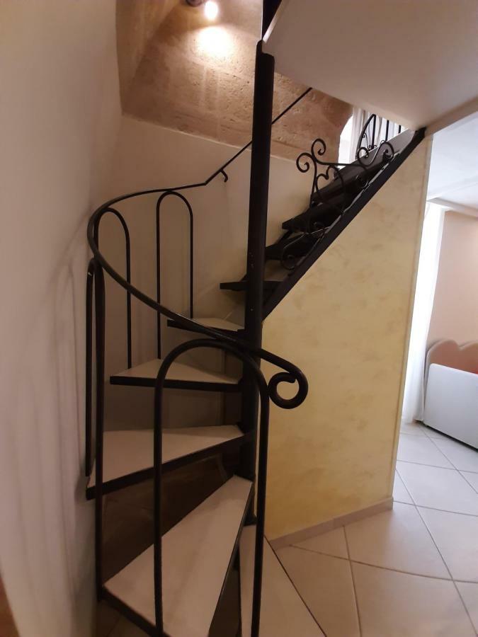 La Suite Delle Stelle Matera Bagian luar foto